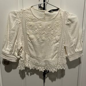 ❌SOLD ❌ZARA embroidery cropped blouse